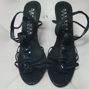 New York Transit 3.5 inch black heel size 9 medi